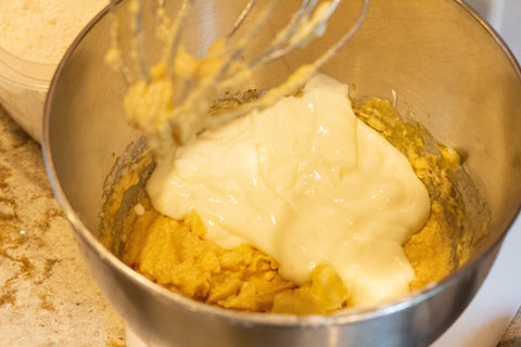 How to Make Cinnamon Crumb Coffee Cake Substituting Yogurt for Sour Cream 5