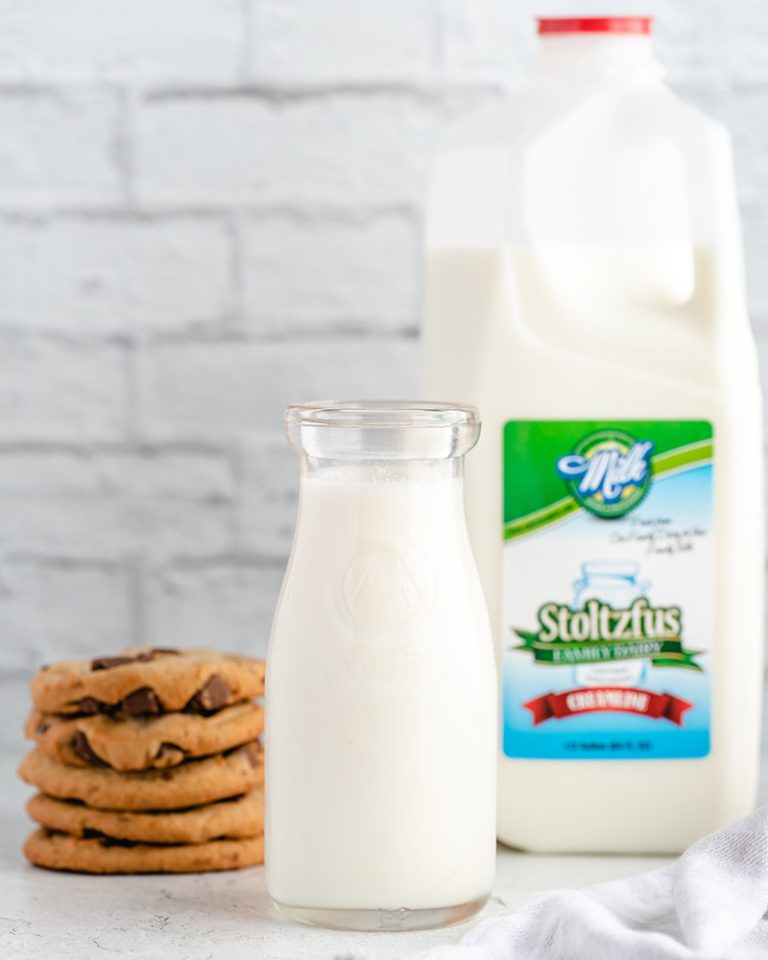 Creamline Whole Milk Half Gallon Stoltzfus Family Dairy